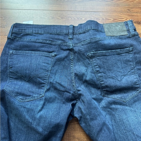 Guess Men's Deep Indigo Relaxed Jeans. Rise 11” - Picture 5 of 8